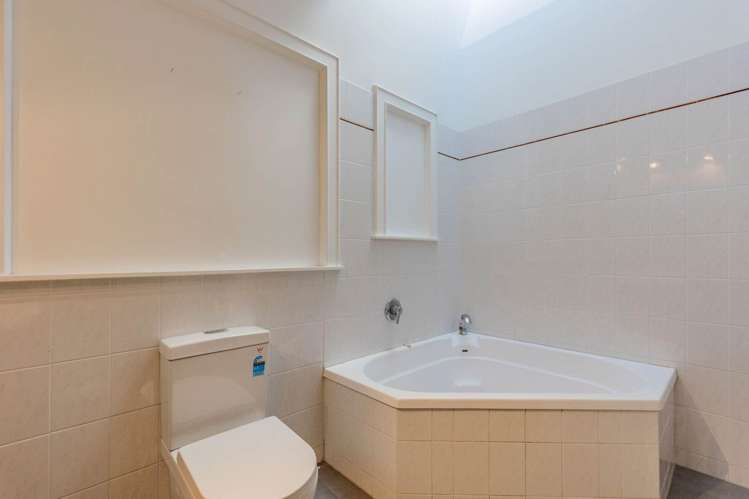 30 Hollywood Avenue Epsom_18