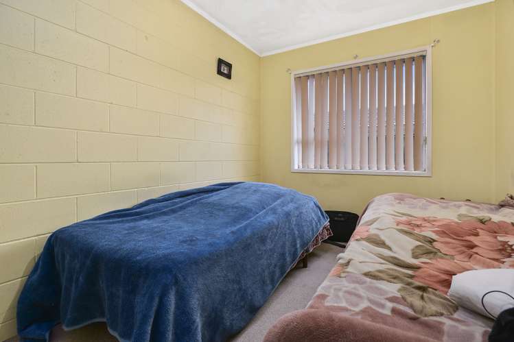 2/13 Seabrook Avenue New Lynn_10