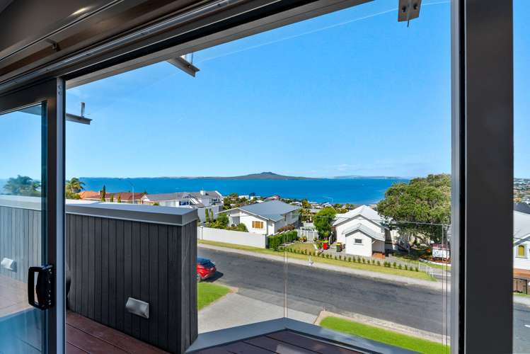 11 Katui Street Castor Bay_42