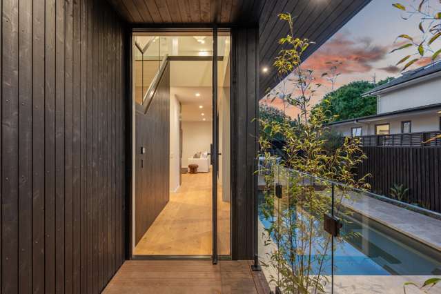 1/36 Tui Street Fendalton_1