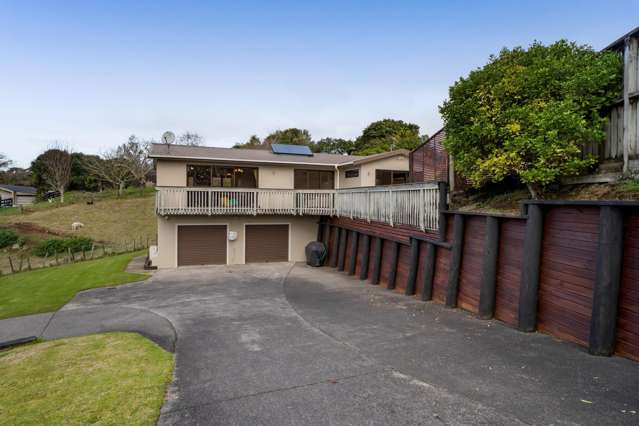 Double Title Dream: 1,878 m² Sun Basked Escape