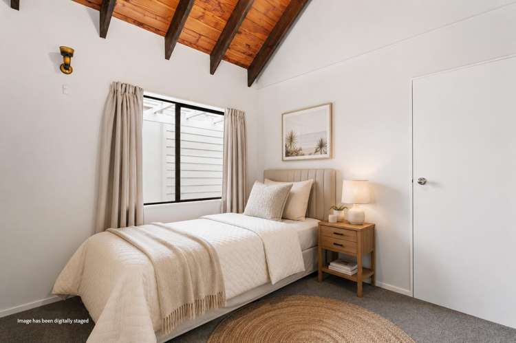 11 Moffat Road Red Beach_15