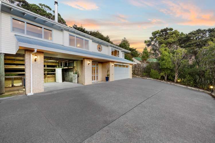 105 Waitakere Road Waitakere_33