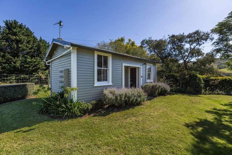 2033 Kahuranaki Road Kahuranaki_16