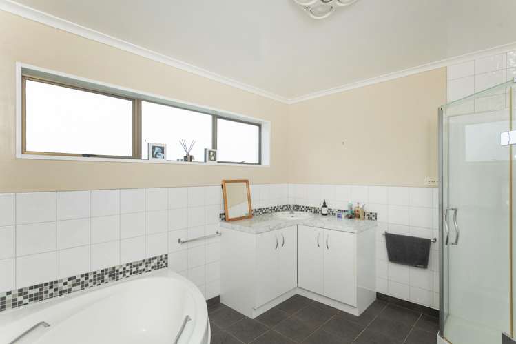 209 Bell Road Makaraka_13