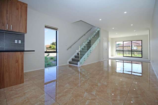 8 Tapuwae Way Mangere Bridge_3