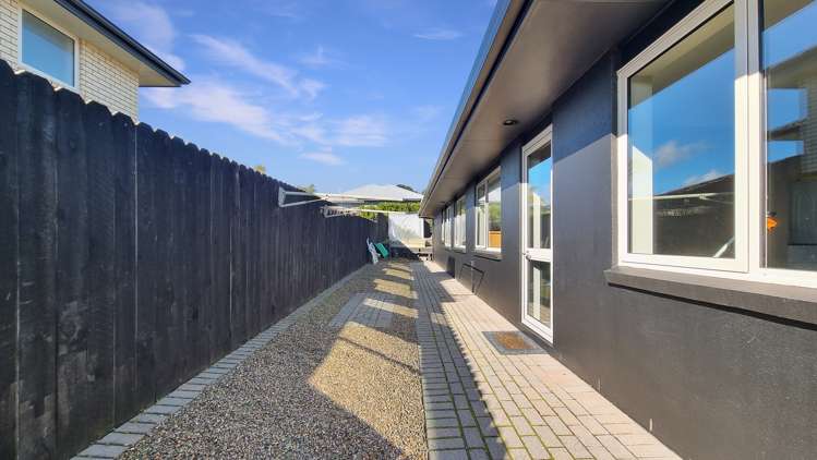 123 Basley Road Owhata_17