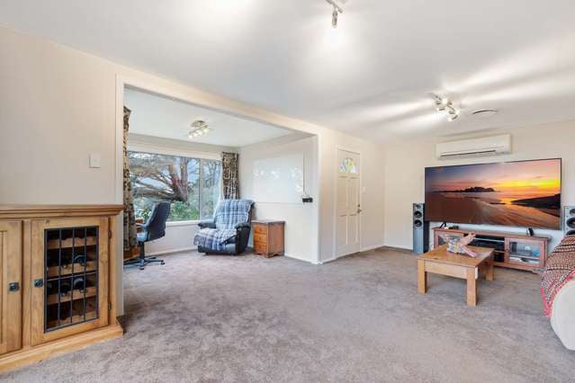 14 Grays Road Plimmerton_4