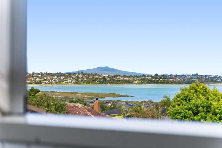 107 Sylvan Avenue Northcote_10