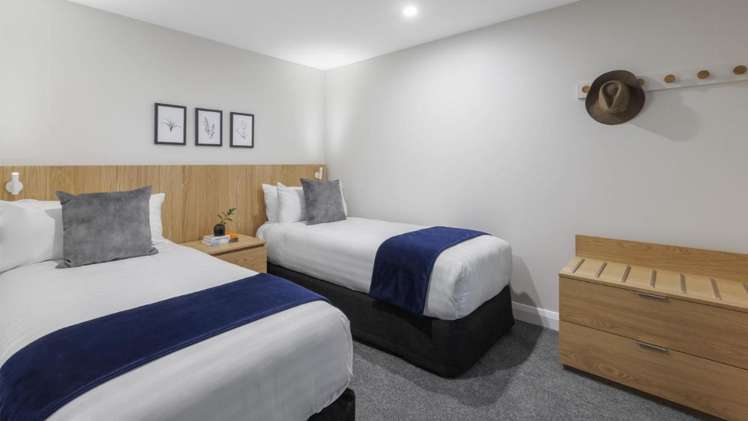 Unit 606/327 Frankton Road_5