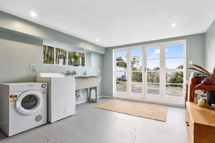 8 Fairmount Road Titirangi_15