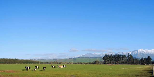 1290 Ramparts Road Manapouri_4