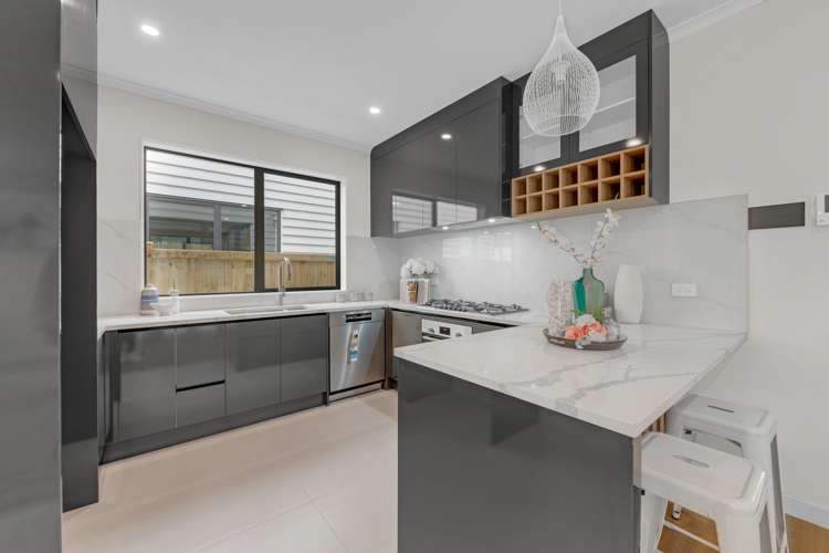 22 Hermitage Street Flat Bush_9