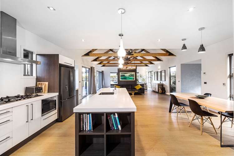 12 Pendeen Crescent Jacks Point_3