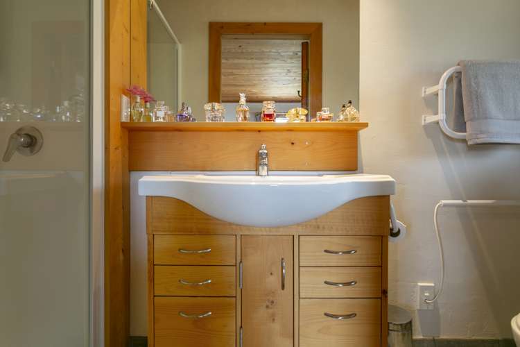 200 Mangaroa Street Tokaanu_14