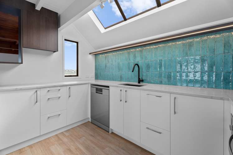 33 Queens Parade Devonport_14