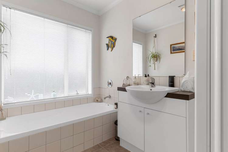 14 Seabreeze Road Mangawhai Heads_21