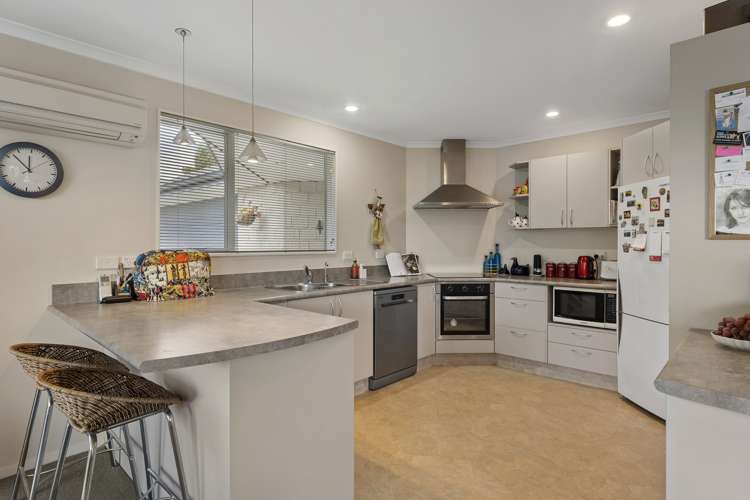 8 Whitby Close Waikawa_11