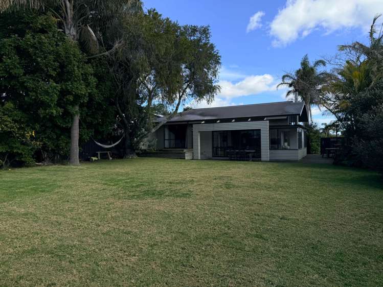 23 Sunkist Bay Road Beachlands_1