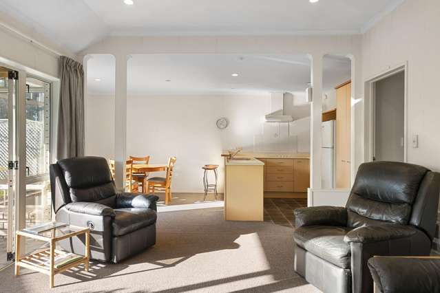 2 Regents Park Place Westgate_2