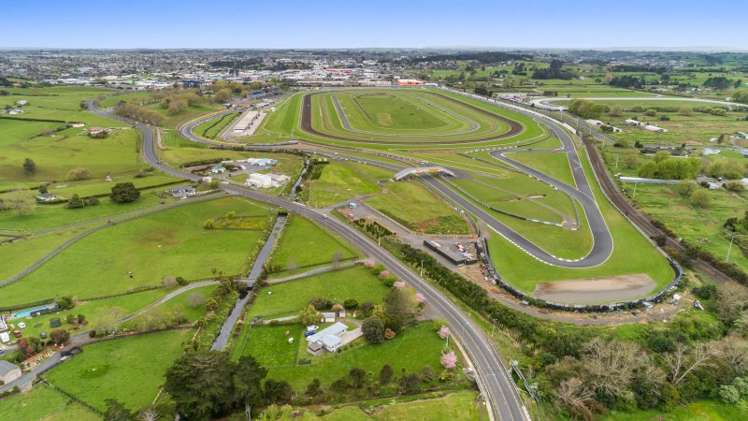 387 Buckland Road Buckland_11