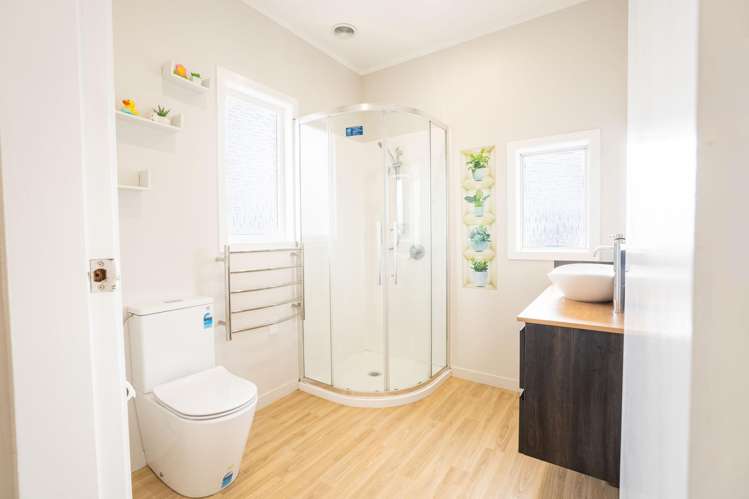 3 Aberdeen Drive Dinsdale_13