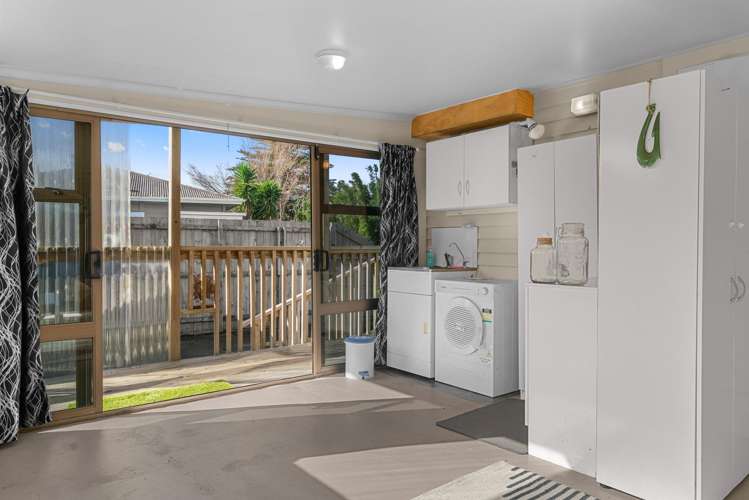 8 Montaine Place Maungaturoto_14