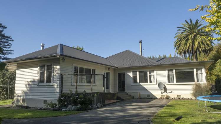1238 Opaki Kaiparoro Road Mauriceville_19