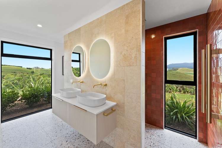 26 Washer Road Omata_22