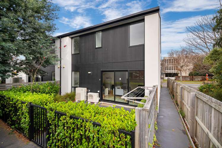 4/36 Creyke Road Ilam_2