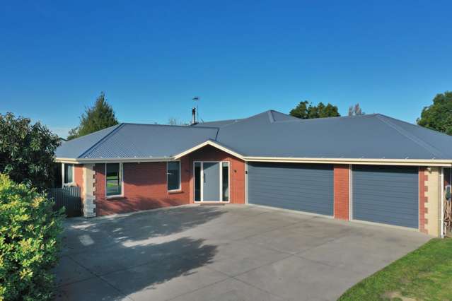 BIG HOME. BIG GARAGING. BIG VALUE.