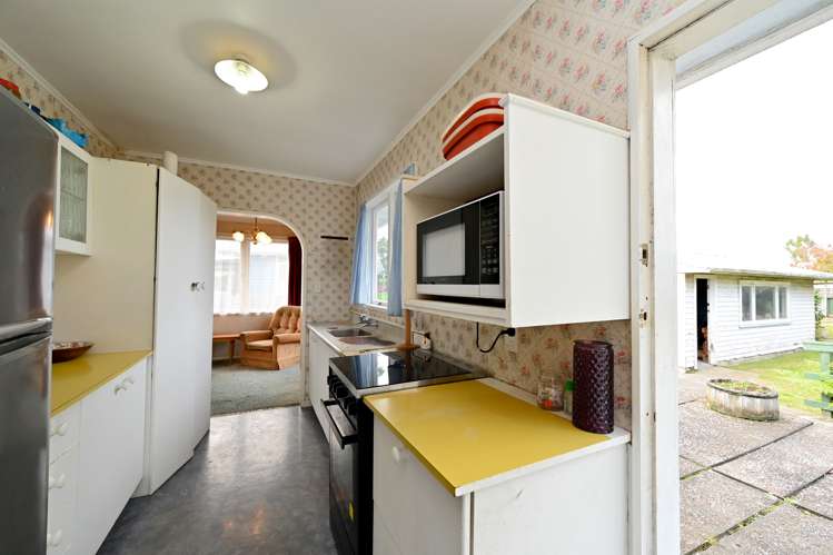 16 Oldham Avenue Onekawa_12