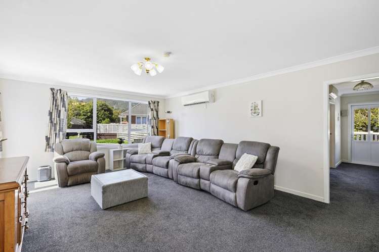 6 Kapuranga Grove Stokes Valley_6