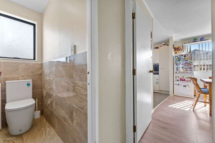 2/10 Silver Creek Road Manurewa_13