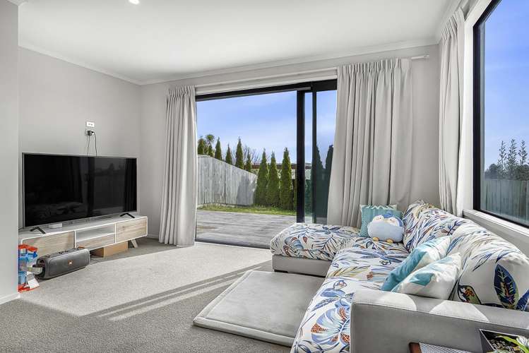 2/85 Rototuna Road Rototuna_3