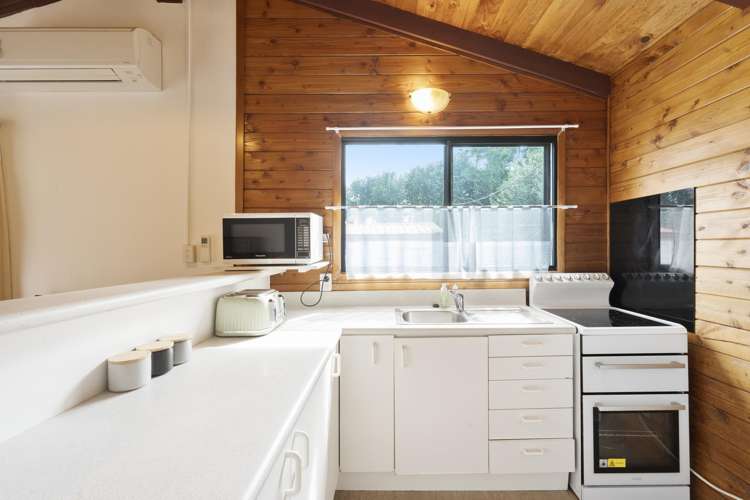 2/391 West Coast Road Glen Eden_14