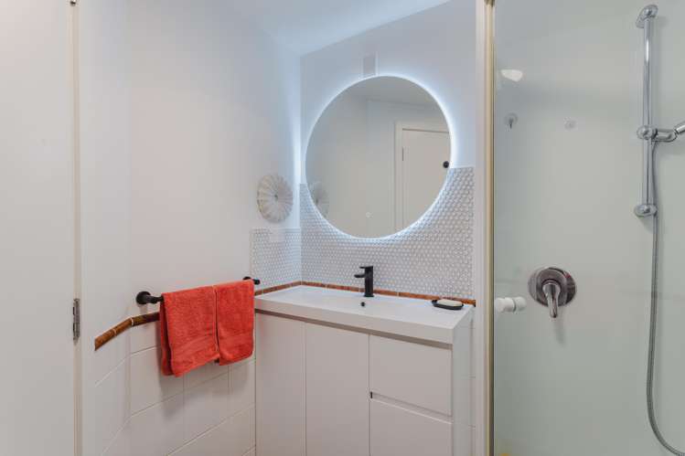 2B/2 Eden Crescent Auckland Central_11