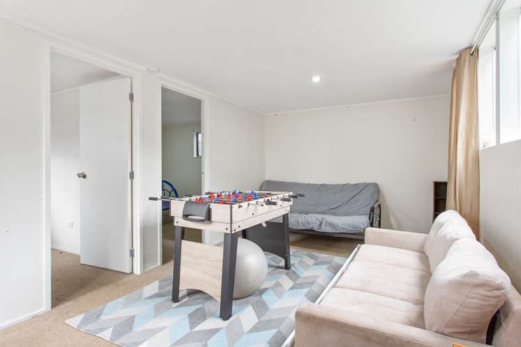 6 Rainbow Place Wattle Downs_14