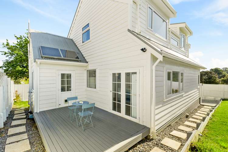 13 Kyle Road Greenhithe_9