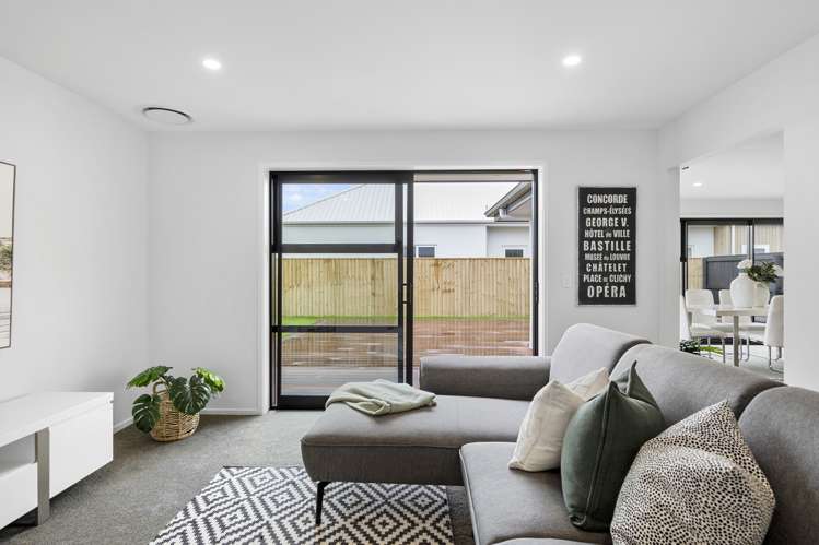 63 Ebenezer Drive Lincoln_11