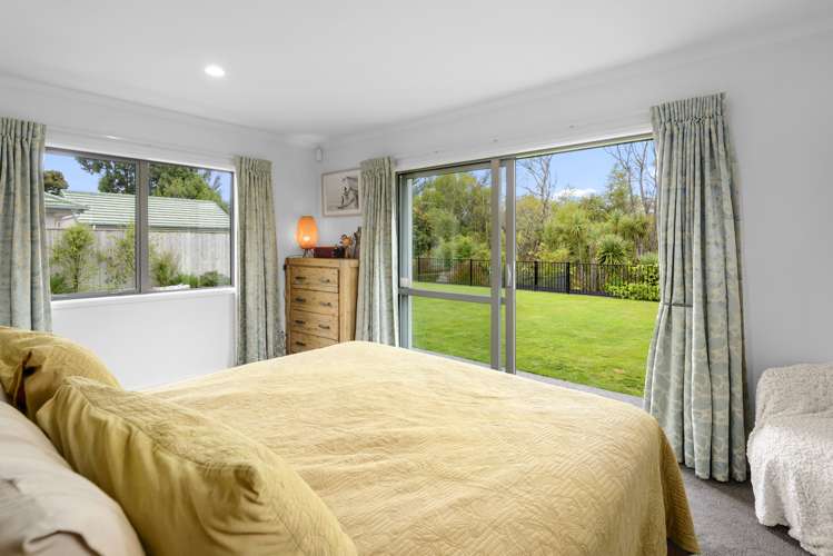 63 Chartwell Street Burwood_17