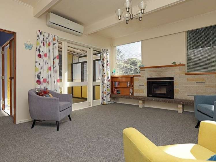 2 Holyrood Street Taradale_4