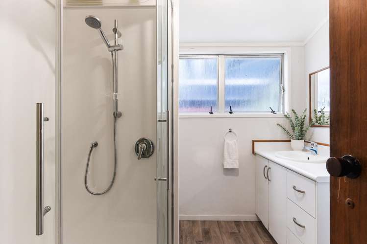 104C Lytton Road Te Hapara_11