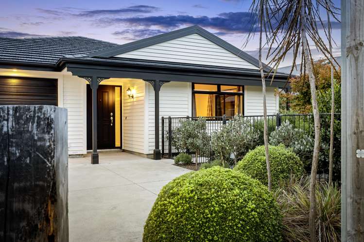 39 Lock Crescent_0