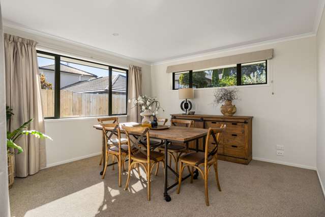 302 Ballintoy Park Drive Welcome Bay_4