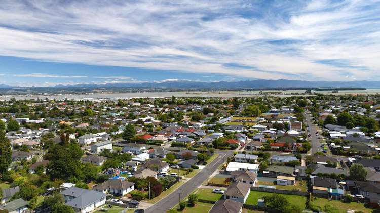 261 The Ridgeway Stoke_17