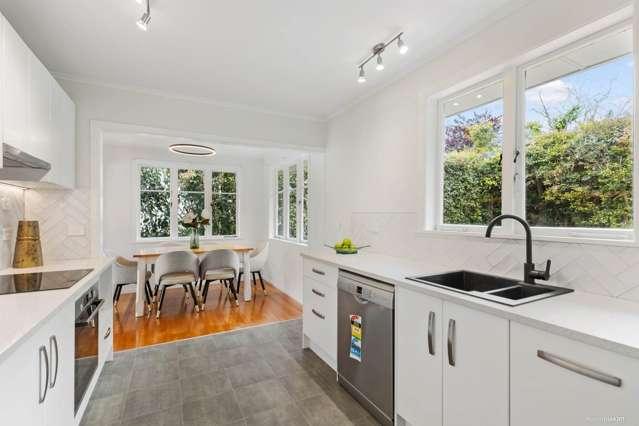 1/18 Bond Crescent Forrest Hill_2