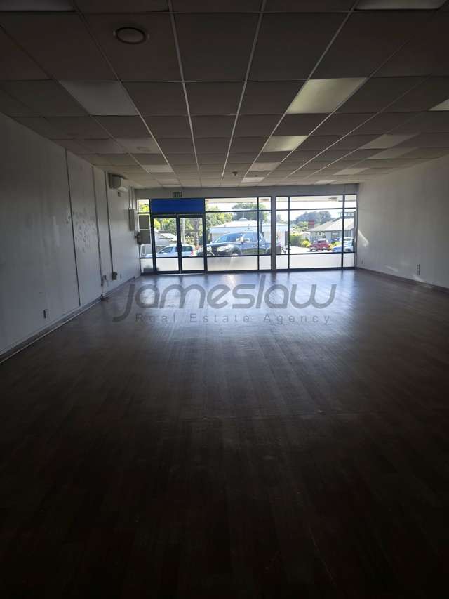 2/667 Whangaparaoa Road Stanmore Bay_4