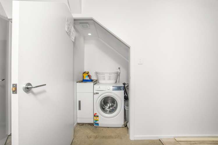 c/17 Esplanade Warrington_16