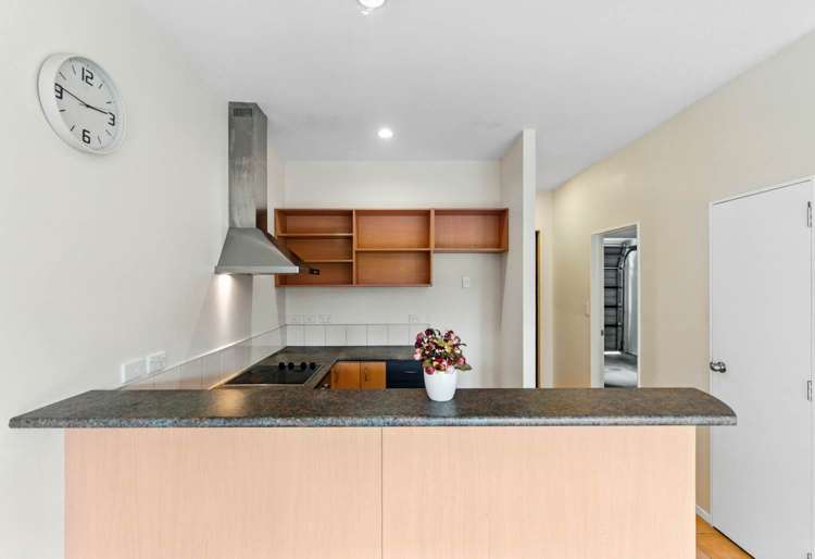 26/11 The Avenue Albany_6